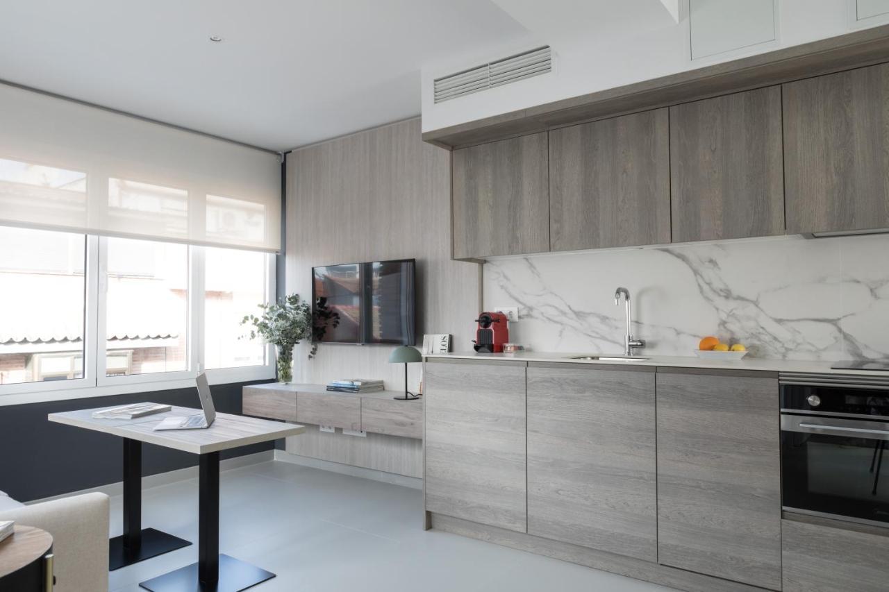 Apartamentos Las Torres Madrid Dış mekan fotoğraf