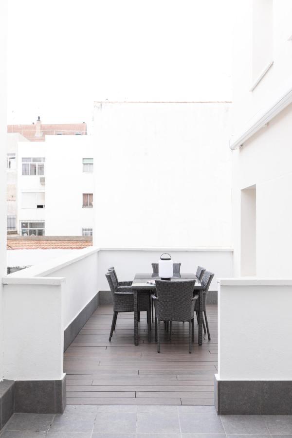 Apartamentos Las Torres Madrid Dış mekan fotoğraf